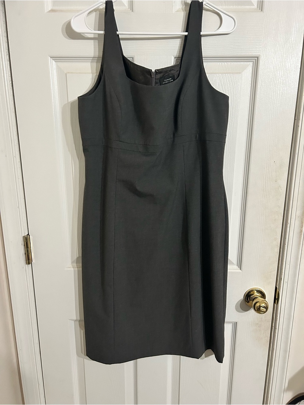 Tahari Black Sleeveless Sheath Dress